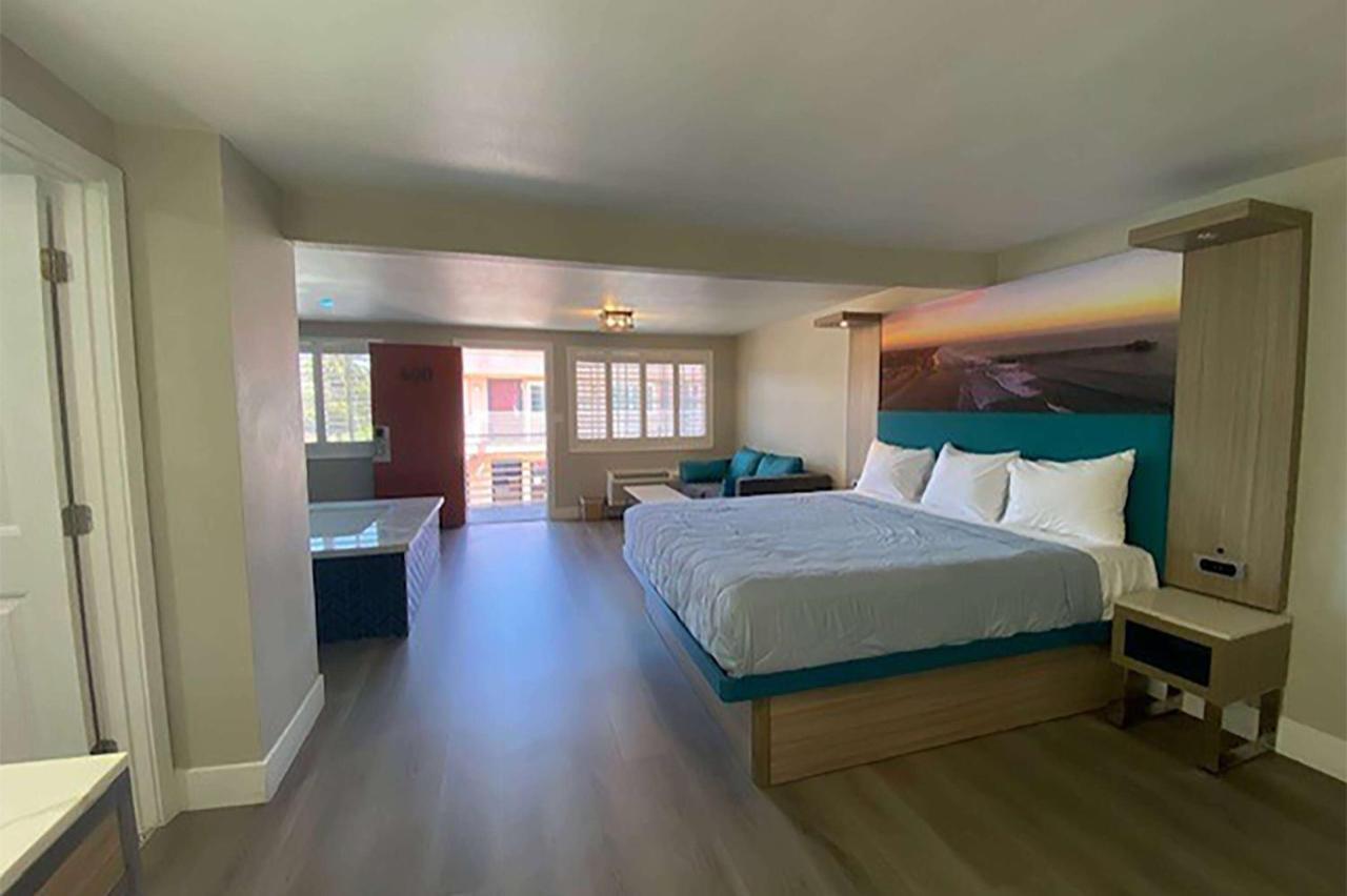Super 8 By Wyndham Oceanside Downtown Hotel Ngoại thất bức ảnh