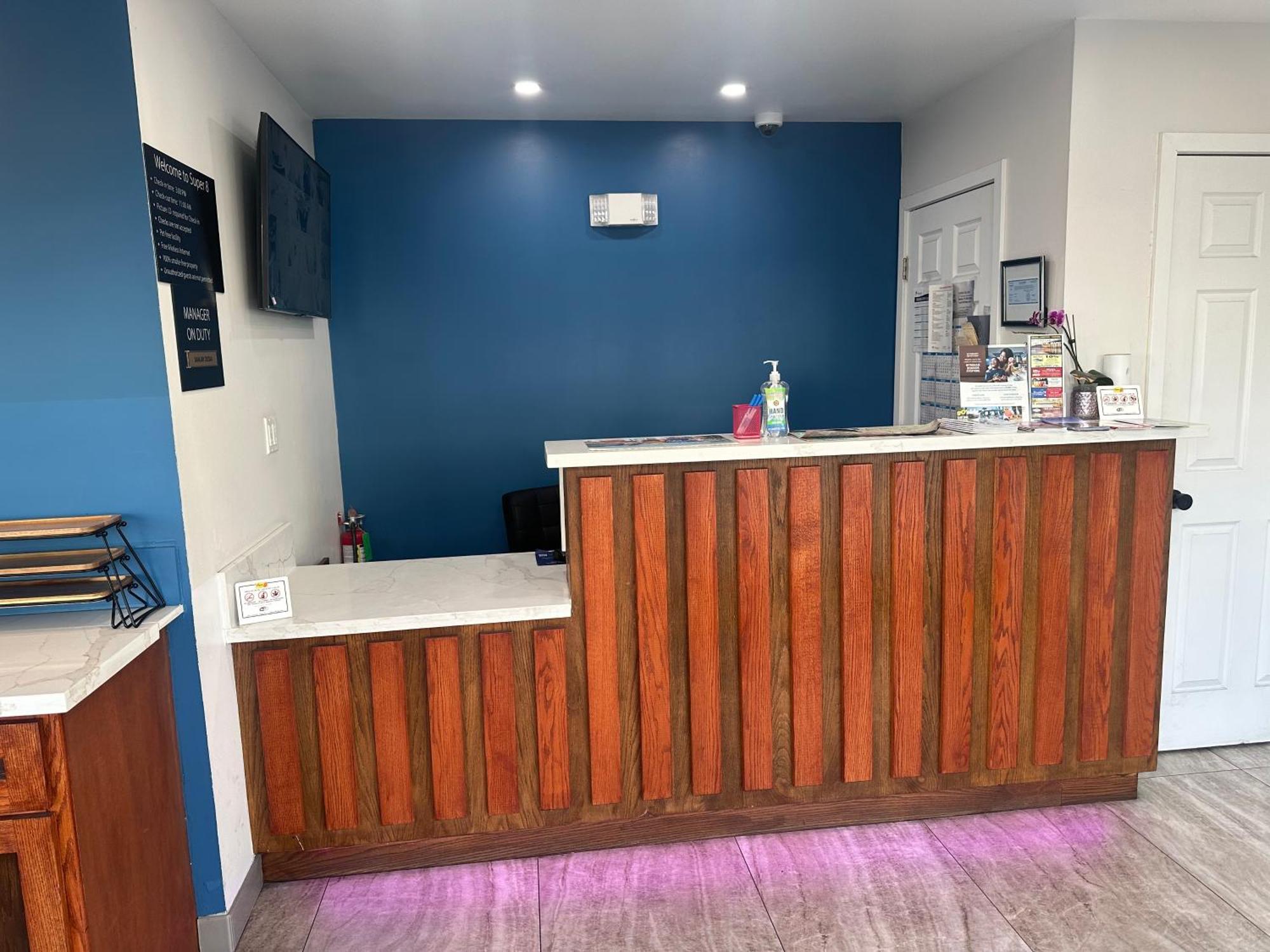 Super 8 By Wyndham Oceanside Downtown Hotel Ngoại thất bức ảnh
